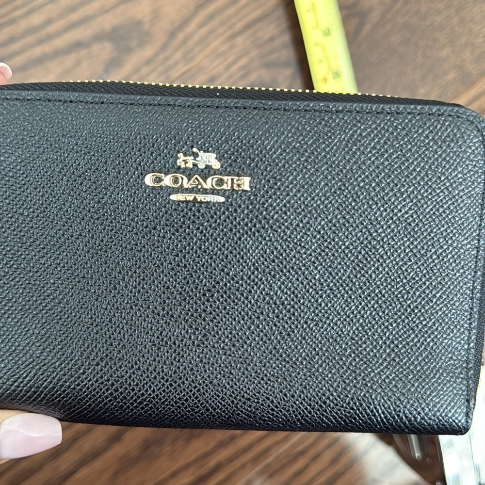 Coach continental zip around wallet - Picture 4 of 8